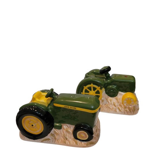 John Deere Official Merchandise Salt and Pepper Shakers - Picture 4 of 5